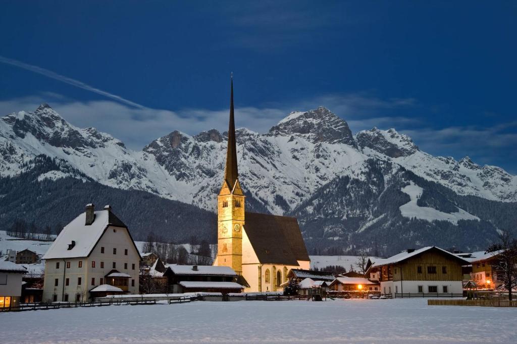 Hotel Lohningerhof Maria Alm am Steinernen Meer Esterno foto